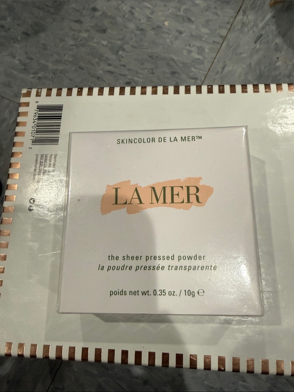 La Mer Compact Sheer Powder - White & Peach Accent